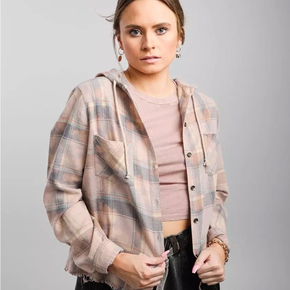 NWT gilded intent cropped flannel Plaid Button-Up - Picture 3 of 5